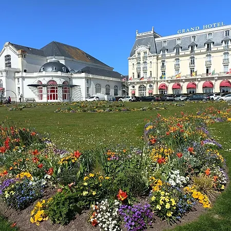 Ferienwohnung L'Echappee Lumineuse Cabourg Exterior foto